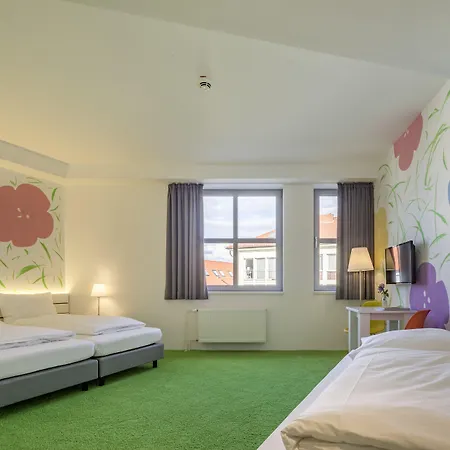 Flowers Hotel 3*