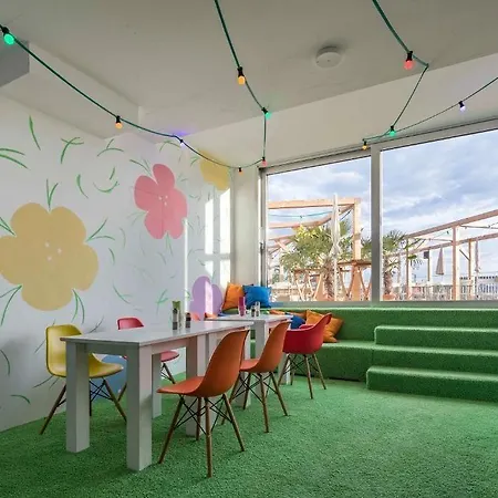 Flowers Ξενοδοχείο Μούνστερ